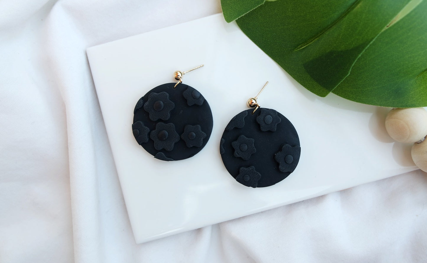 Black Flower Circle Stud