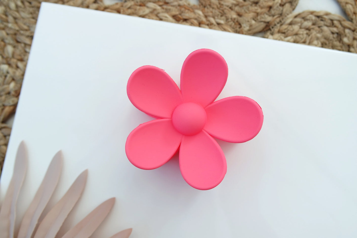 Daisy Claw Hair Clip