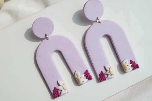 Lilac Daisy Arch Dangle