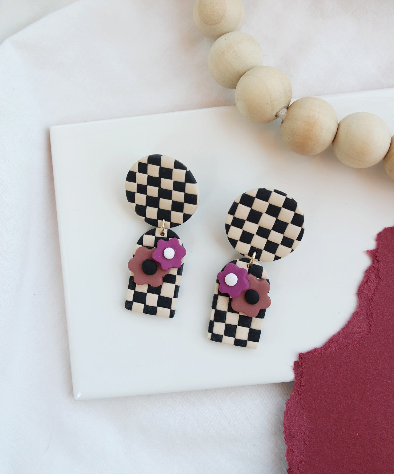 Checkerboard Flower Dangle - Black & Tan